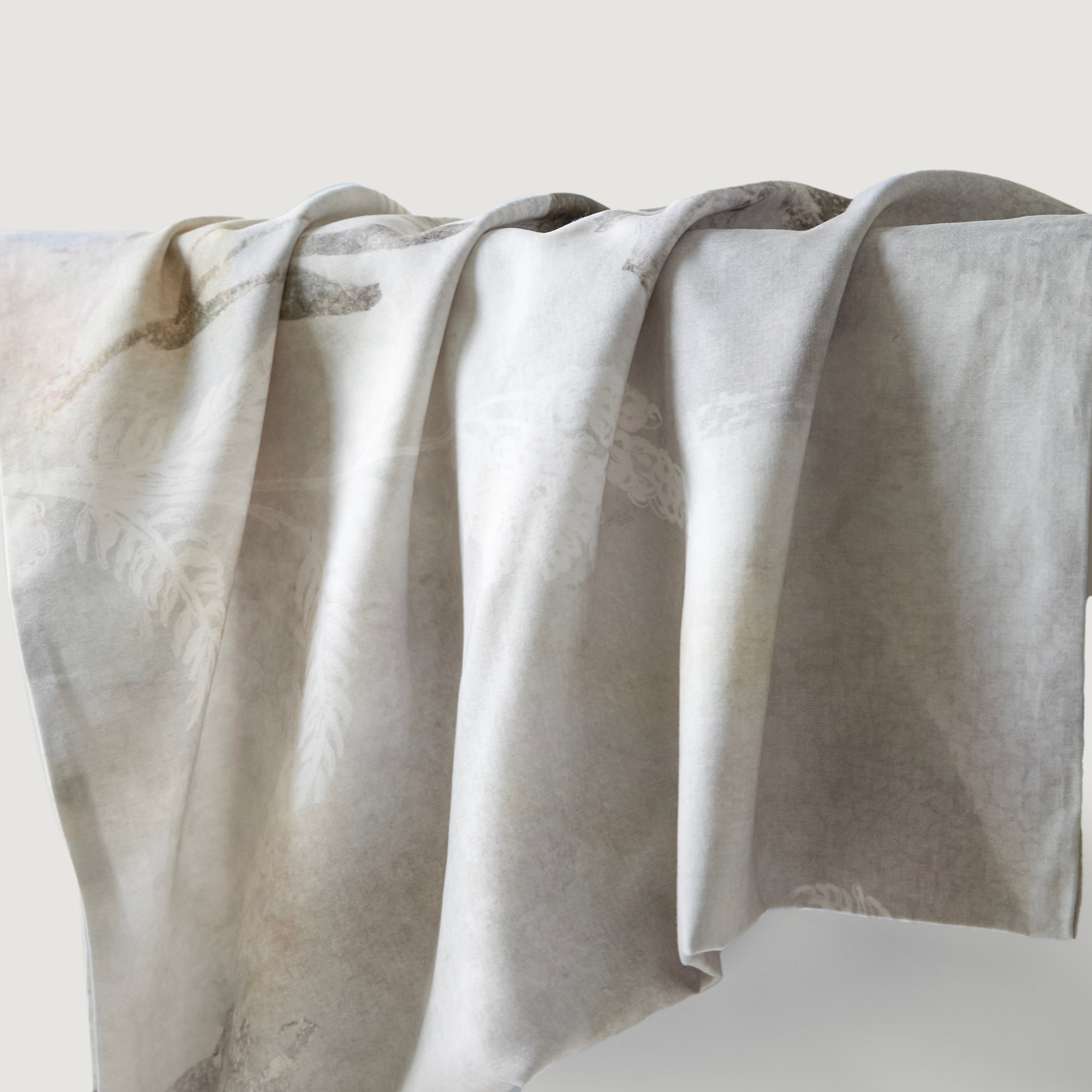 Luxe Lyocell & Cotton Pillowcase – Misty Floral