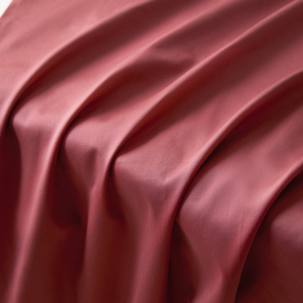 Aien Cotton™ Sateen Pillowcase - Coral Red