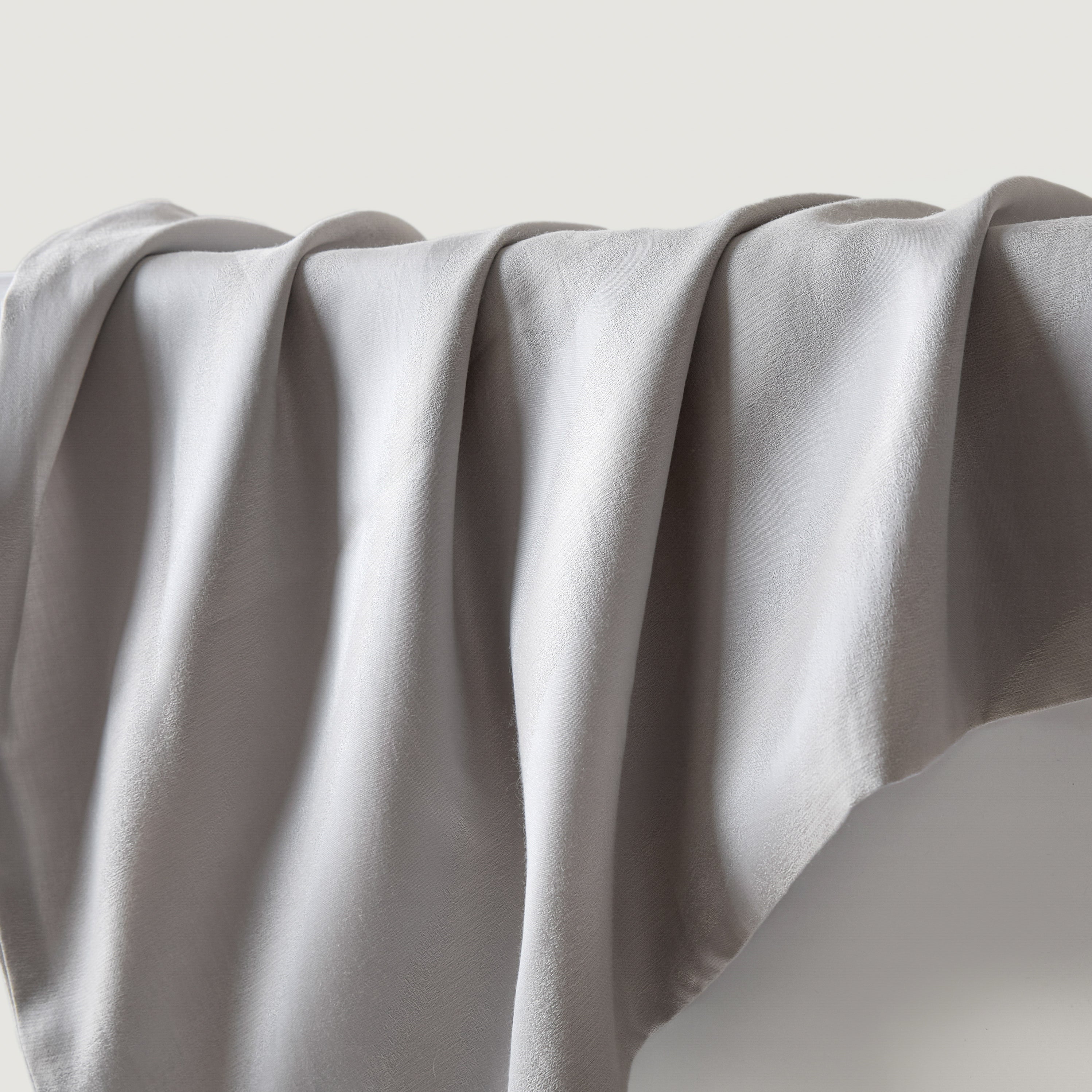 Luxe Lyocell & Cotton Sateen Pillowcase – Silver Leaf