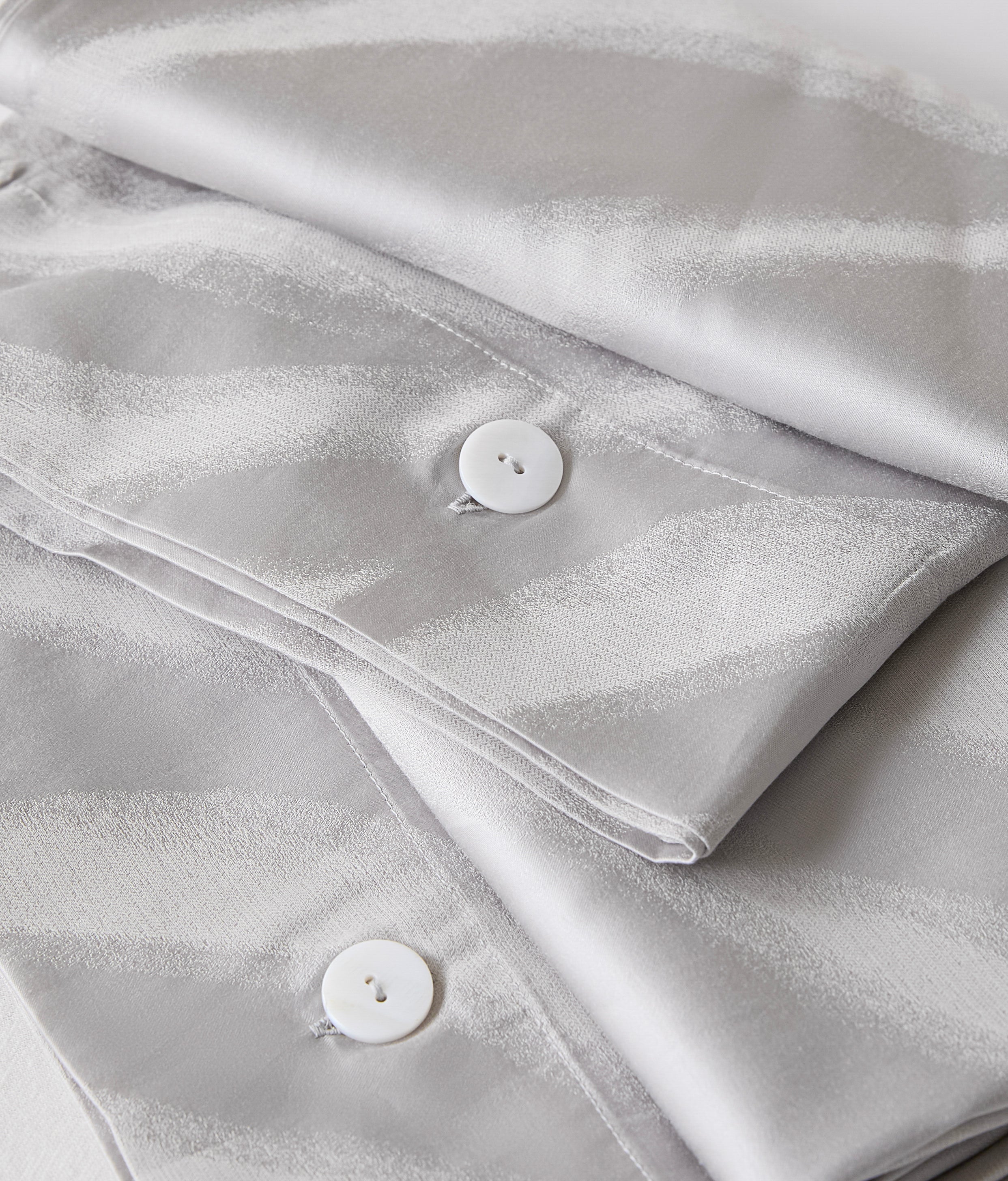 Luxe Lyocell & Cotton Sateen Pillowcase – Silver Leaf