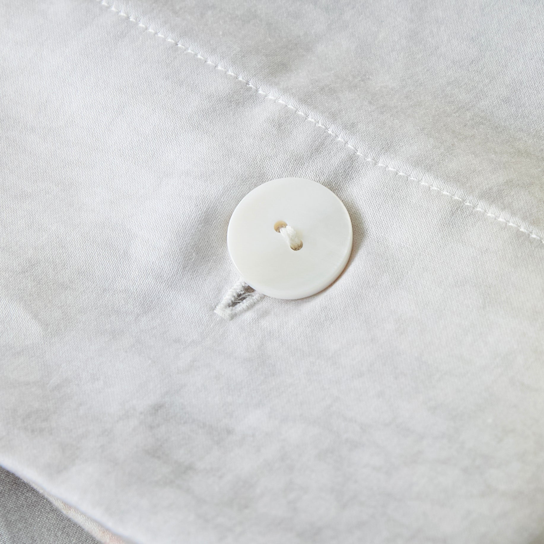 Luxe Lyocell & Cotton Pillowcase – Misty Floral