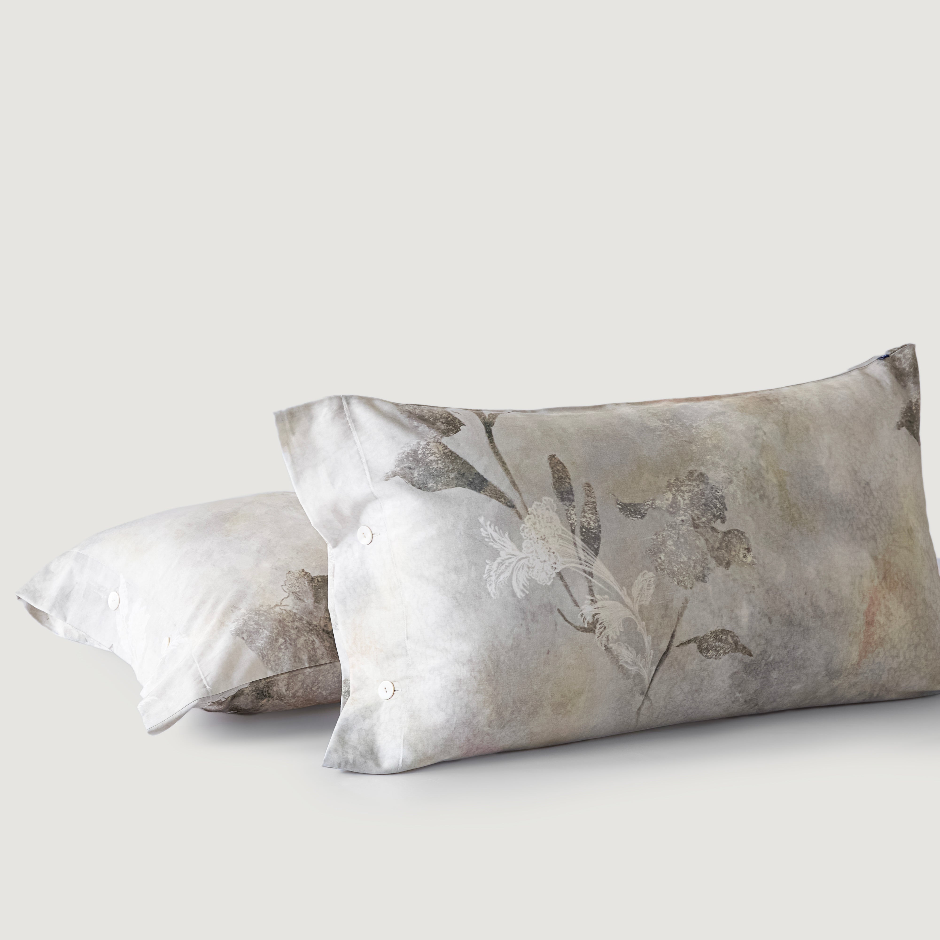 Luxe Lyocell & Cotton Pillowcase – Misty Floral