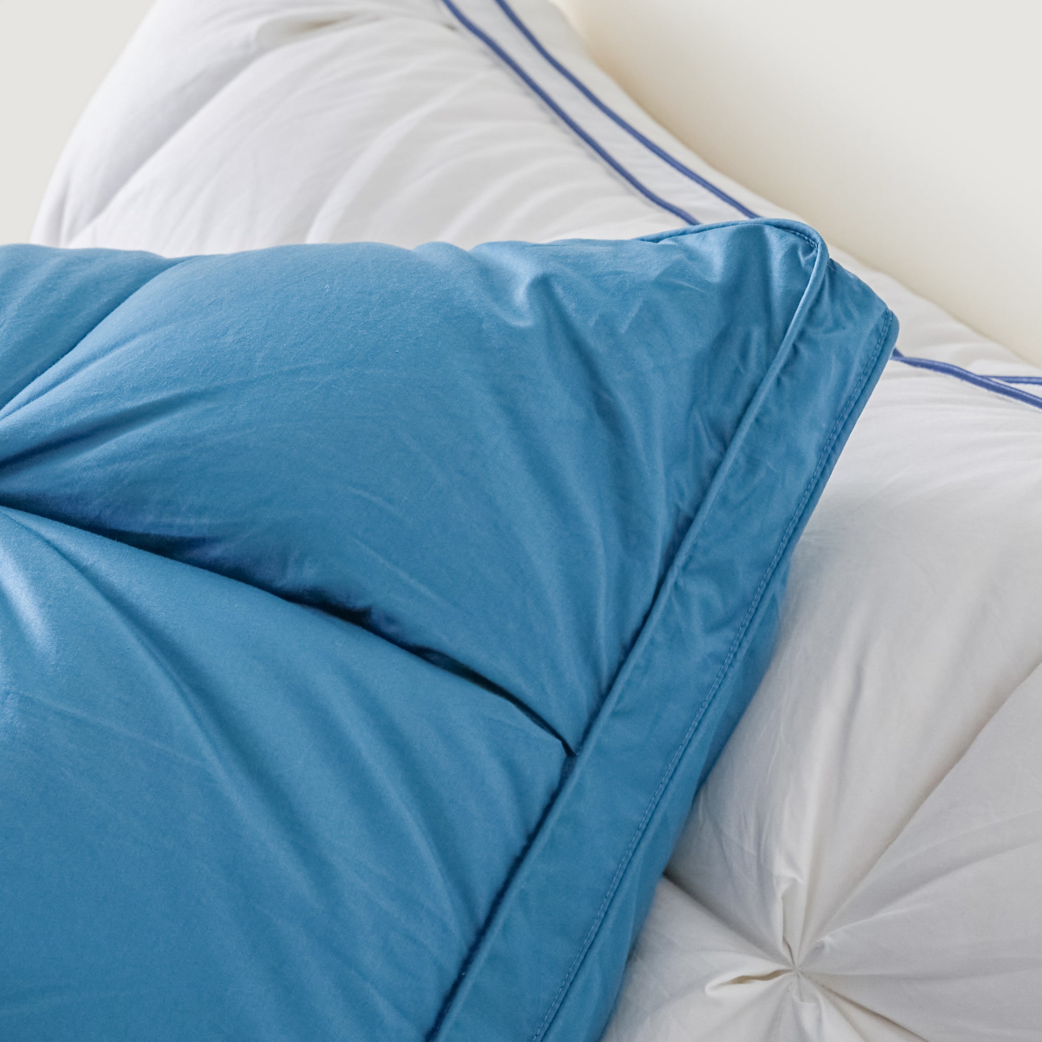 Premium Puff Grid Goose Down Pillow – Blue
