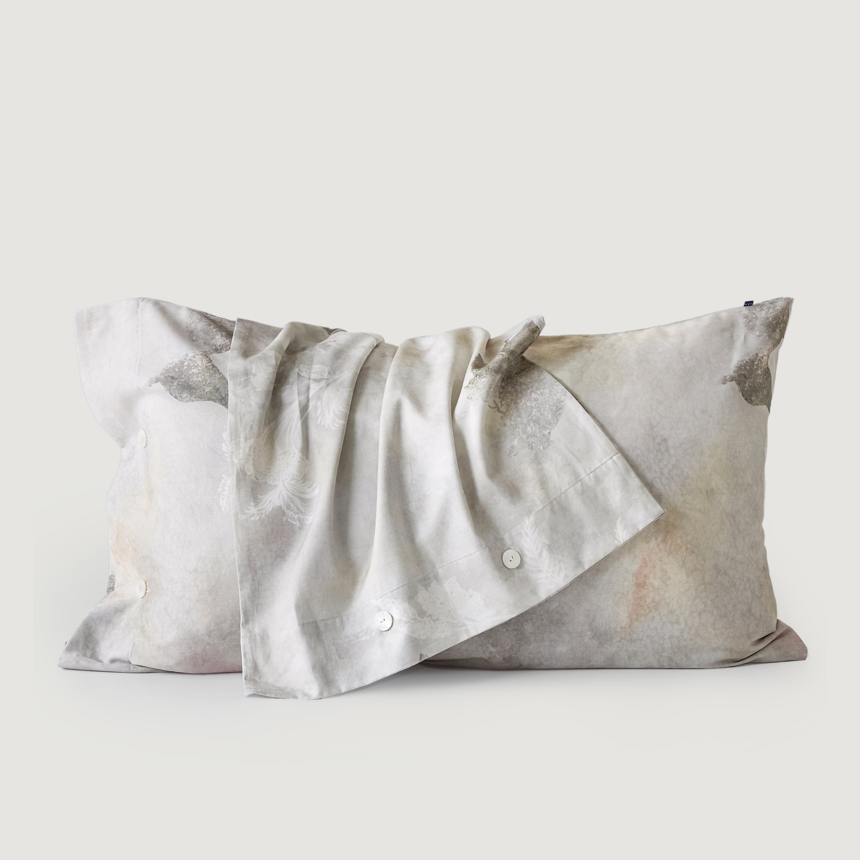 Luxe Lyocell & Cotton Pillowcase – Misty Floral